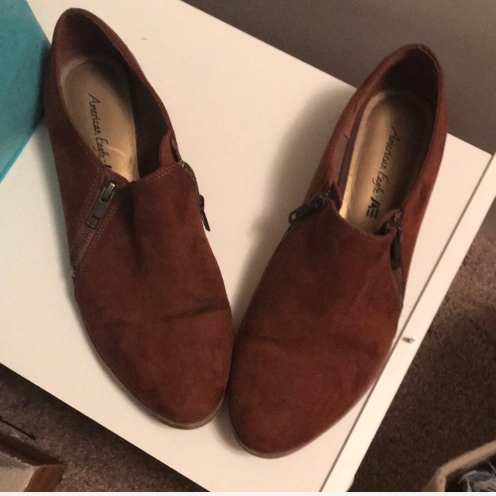 🚨SOLD OFFLINE 🚨American Eagle Ankle Booties